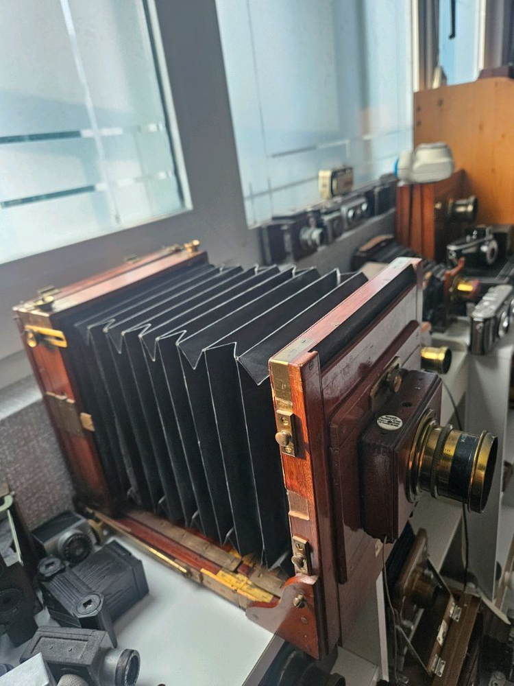 빈티지 대형 필름카메라--2