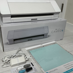 실루엣 카메오 4 화이트 커팅기-택배가능