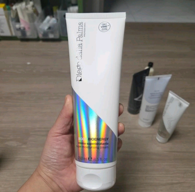 [미개봉] 디에고 달라 팔마 클렌저 바디탄력크림 다리 부기크림 3개전부가격수정--2