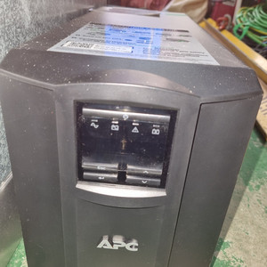 APC Smart-UPS 1500
