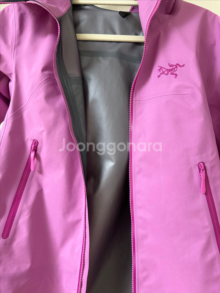 아크테릭스 베타 자켓 여성용(xs)--1