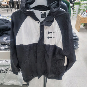 (정품 새제품)나이키 바람막이 스우시 후드 집업