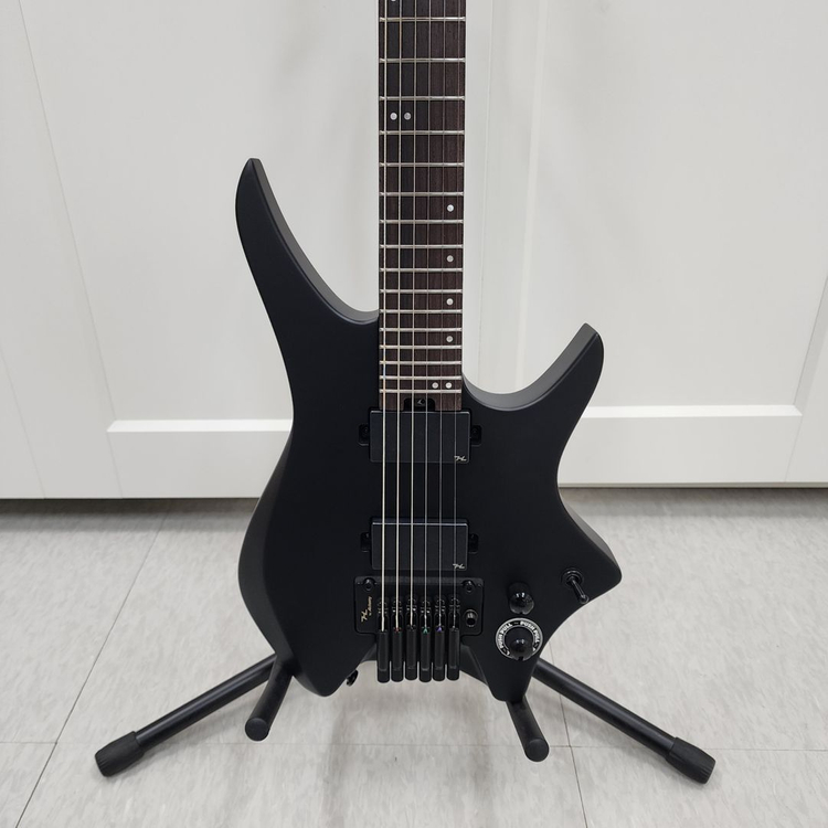 헥스 프로토타입 헤드리스 일렉기타 N500 블랙--2