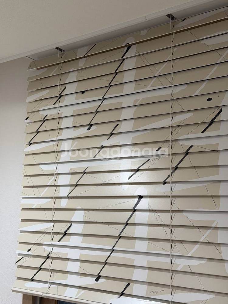 뷰티홈x하일리힐즈 작가 갤러리 블라인드--2