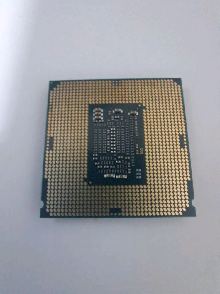 인텔 코어 i5-7400 CPU 이미지