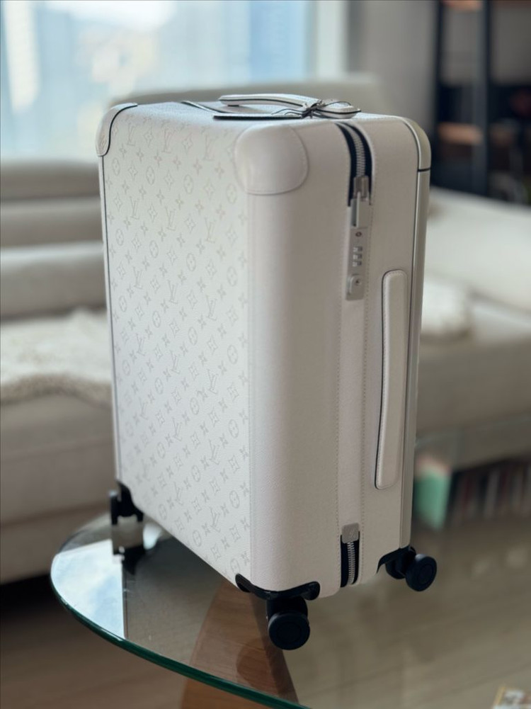 루이비통 호라이즌 55 화이트 모노그램 캐리어 이미지