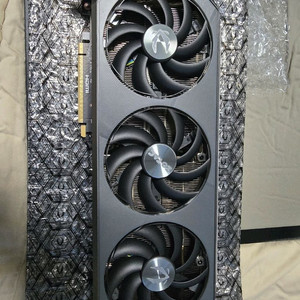 조텍 5070ti AMP extreme 16GB