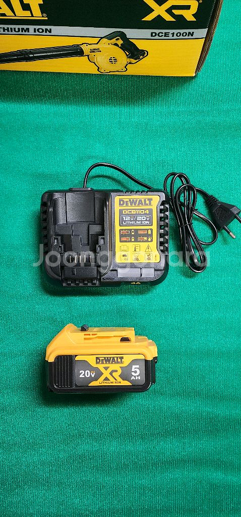 새상품/미개봉/디월트/20V 무선 송풍기/ DCE 100 풀세트/중형 가방 포함--4