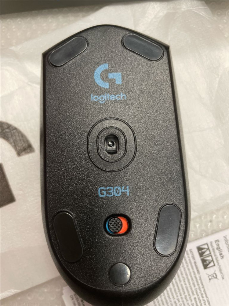 로지텍 G304 LIGHTSPEED 무선 게이밍 마우스 새상품--2