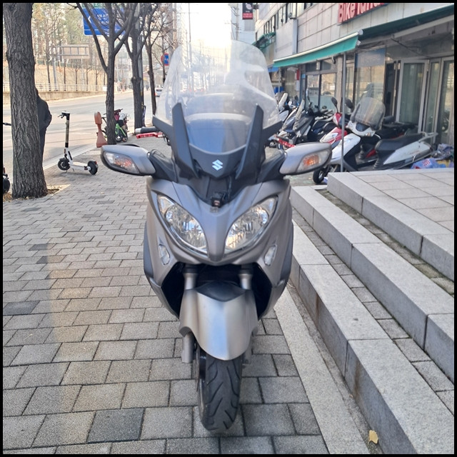 스즈키 버그만650 ABS (순정커버) 중고오토바이 이미지