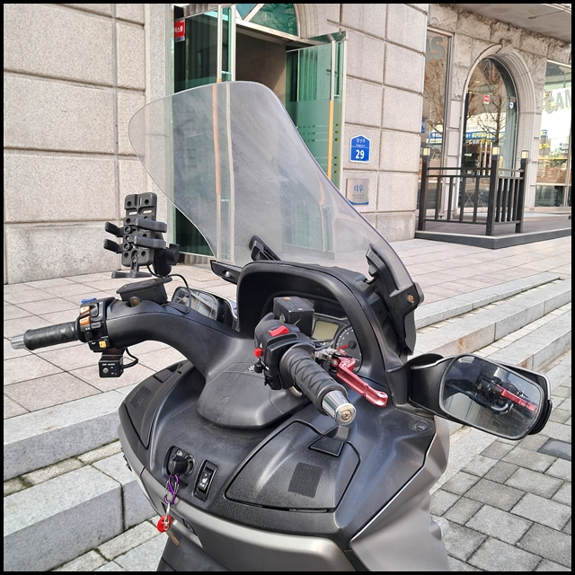 스즈키 버그만650 ABS (순정커버) 중고오토바이 이미지