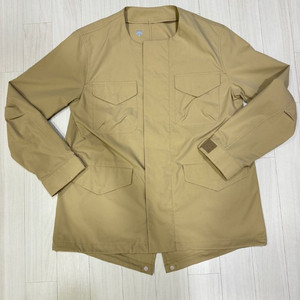 데상트 PAUSE 라인 베이지 자켓 판매 이와이료타 라인