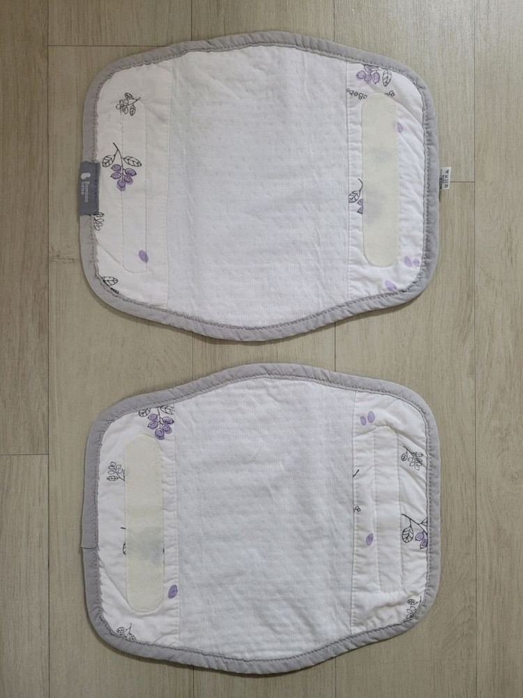 밤부베베 엄마 턱받이 2개, 아기띠 침받이 세트 이미지
