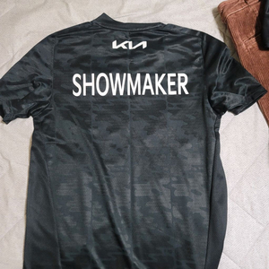 담원게이밍 디플러스기아 21시즌 쇼메이커 유니폼 이미지