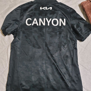 담원게이밍 디플러스기아 21시즌 캐니언 유니폼 이미지