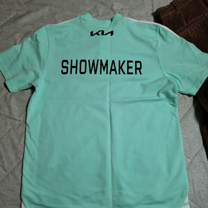 담원게이밍 디플러스기아 22시즌 쇼메이커 유니폼 이미지