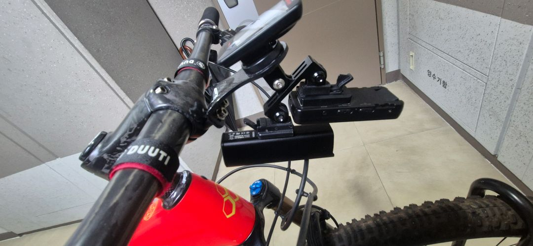 위아위즈 헥시온29 SRAM XX1 무선전동, 풀카본 MTB 자전거 이미지