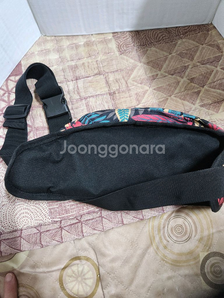 슈프림 플라워 패턴 웨이스트백--2