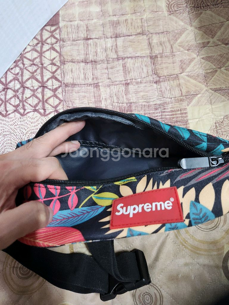 슈프림 플라워 패턴 웨이스트백--3