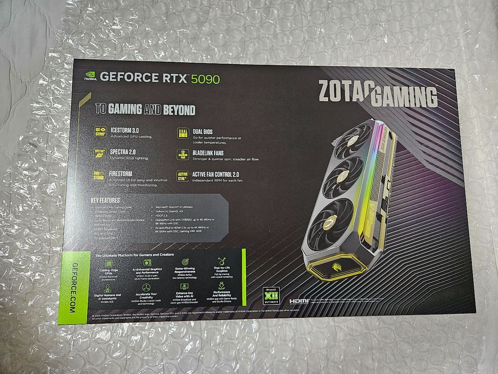 ZOTAC RTX 5090 AMP 미개봉--1