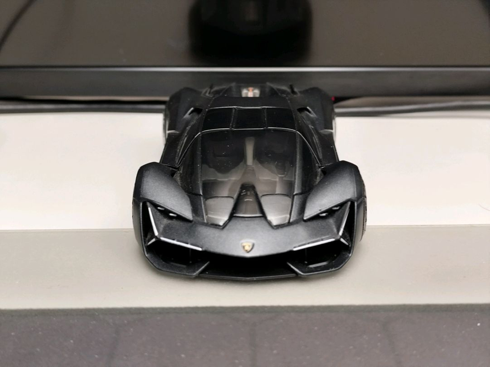 1:24스케일 람보르기니 테르조 밀레니엄 모형자동차 판매합니다.--2