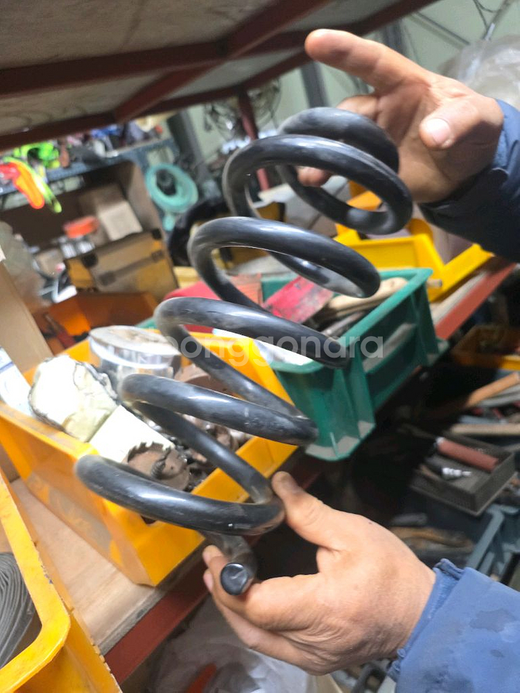 kgm 렉스턴 스포츠 칸 뒷 쇼바 스프링 새제품--1