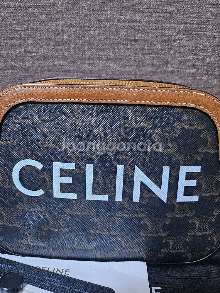 셀린느 트리옹프 카세트백--5