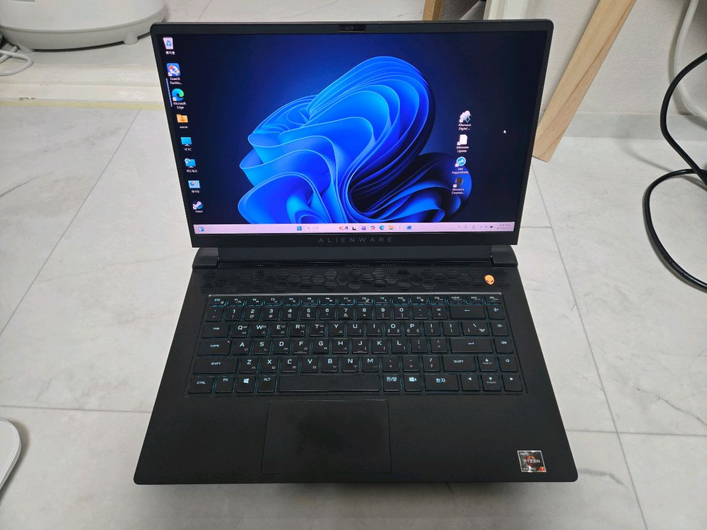DELL 에일리언웨어 M15 R5 노트북 팝니다 이미지