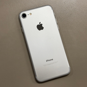 *삼다수* 아이폰7 실버색상 32용량 판매합니다 이미지