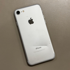 *삼다수* 아이폰7 실버색상 32용량 판매합니다 이미지