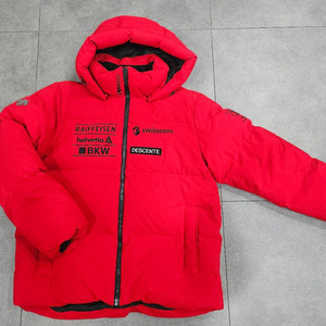 데상트 아우디 패딩100