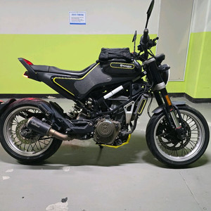 허스크바나 스바르트필렌 401 오토바이 바이크