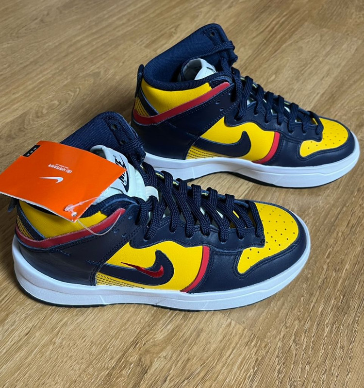 [235] 나이키 우먼 덩크 하이 업 바시티 메이즈 운동화--3