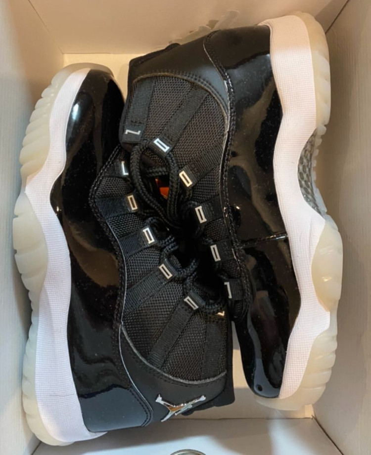 [230] 나이키 우먼 에어 조던11 주빌리 운동화 이미지