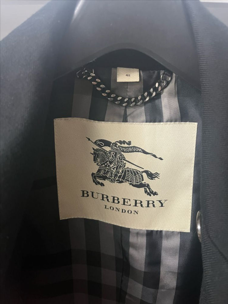 버버리 런던 블랙 하프 코트--2