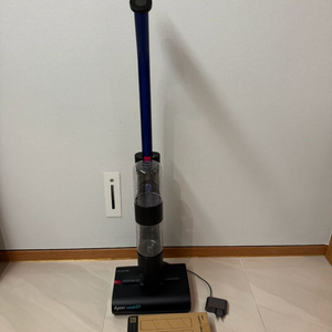 다이슨 워시 wash G1 물걸레 청소기 + 정품 롤러 새것 포함 판매 이미지