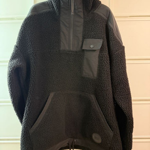 오니츠카타이거 아노락 후리스 바람막이 L사이즈