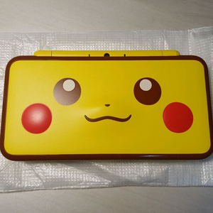닌텐도 new 2ds xl 피카츄 에디션 + 친구모아 아파트