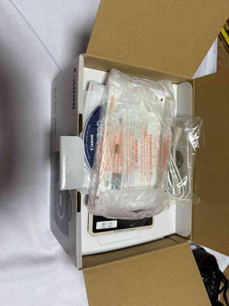 EOS 70D + EF-S 17-55mm 렌즈 세트 이미지