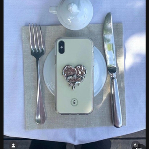 (새상품) 미닛뮤트 도쿄 한정 버터 케이스 아이폰 15