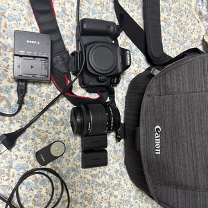 캐논 EOS 80D (렌즈포함 풀구성, 4890컷) 판매합니다. 이미지