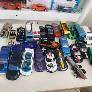 다이캐스트 미니카 컬렉션 세트 토미카 핫휠 개당가격 슈퍼카 다이캐스트