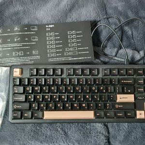 AULA 독거미 F87 Pro 기계식 키보드 저소음바다소금축