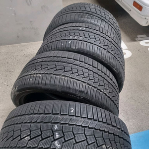 275 40 22 2짝 315 35 22 2짝 콘티넨탈 윈터 스노우 중고 타이어