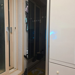 LG 트롬 스타일러 3구 입니다.