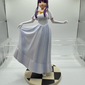 장송의프리렌 페른 웨딩 피규어