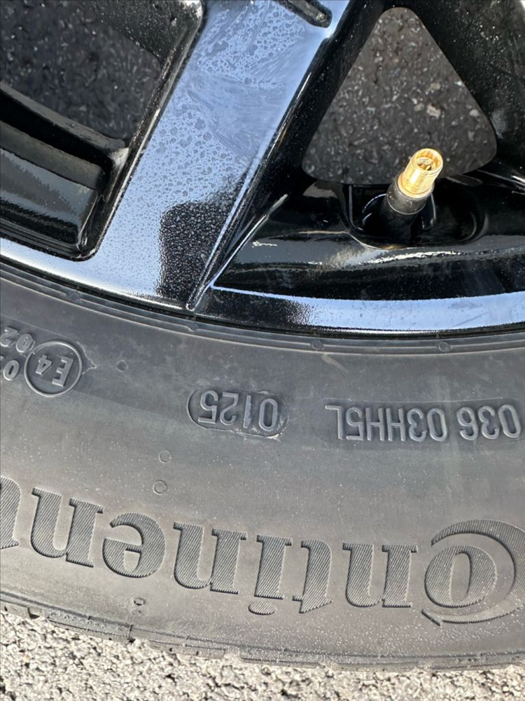 카니발 ka4 x라인 19인치 휠타이어--1