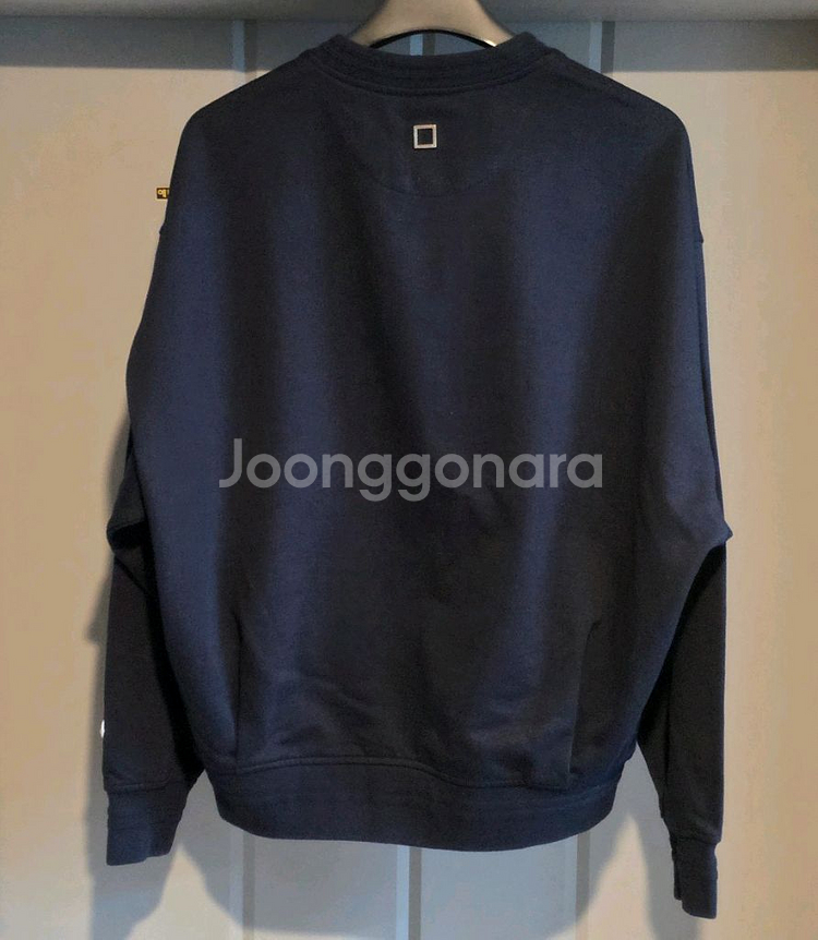 우영미 25fw 렌티큘러 맨투맨 46--1