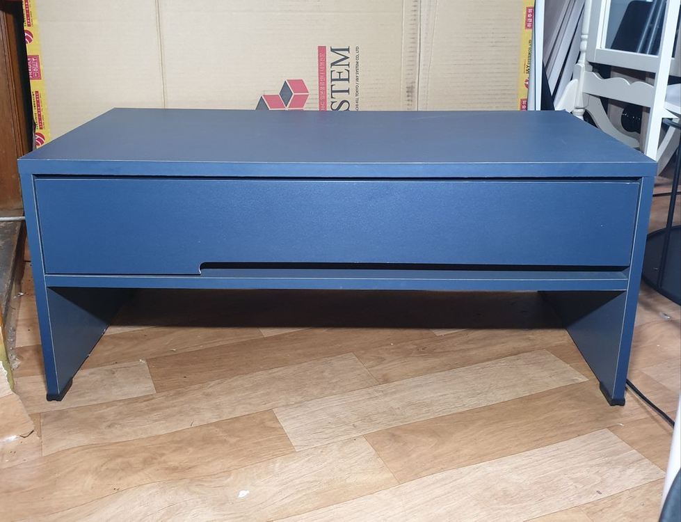 모던한 디자인에 유니크한 컬러의 좌식 화장대 책상(네이비 컬러)--2