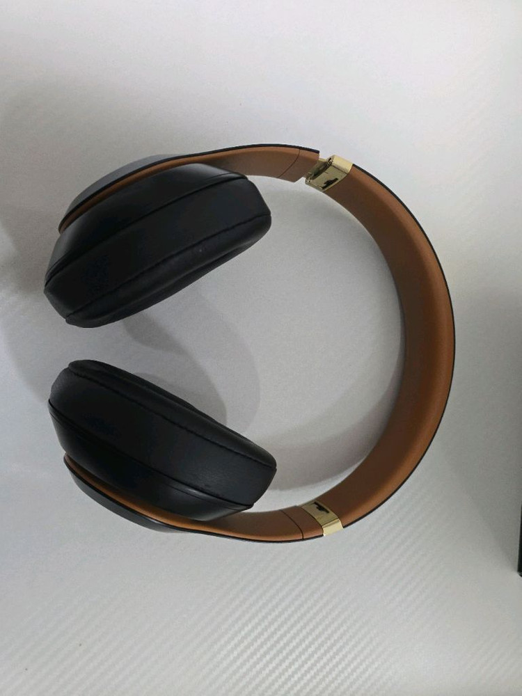 비츠 스튜디오 3 풀박스 이미지